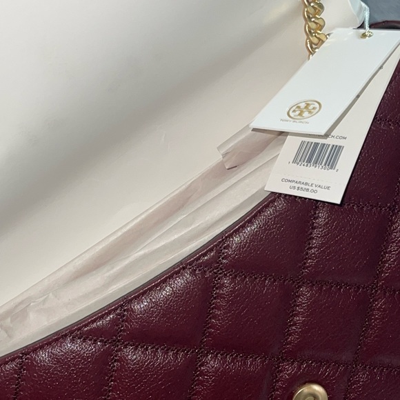 New authentic 💯 - Picture 3 of 5